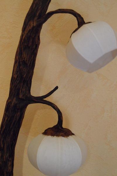 aus Hanji-Papier hergestellte Lampe